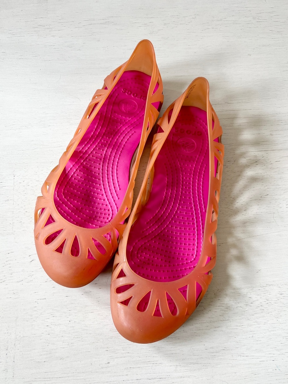 Crocs Adrina III Flat shoes orange and pink women’s size 6